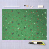 Holly in Pine Green Christmas Pattern Tissuepapier (Craft)
