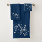 Holly Jolly AF | Scripts à huile brillant en argen (En situation)