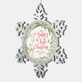 Holly Wreath Deer Baby's Eerste Kerstmis Tin Sneeuwvlok Ornament (Rechts)
