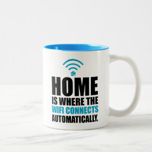 Home is waar Wi-Fi automatisch verbinding maakt Tweekleurige Koffiemok