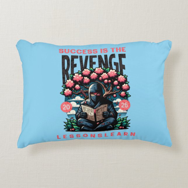 HOME SUCCESS REVENGE LESSONS LEARN ACCENT PILLOW  KUSSEN (Voorkant)