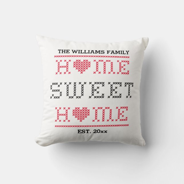 Home Sweet Home Cross Stitch Monogram Black & Red Kussen (Voorkant)