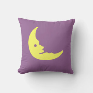 Homme pourpre et jaune dans le coussin lune
