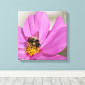 Hommel en kosmos canvas afdruk (Insitu (Houten vloer))