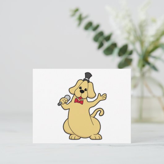 Hond als zanger met microfoon briefkaart (Staand voorkant)