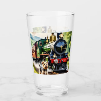 Hond begroet stoomtrein glas
