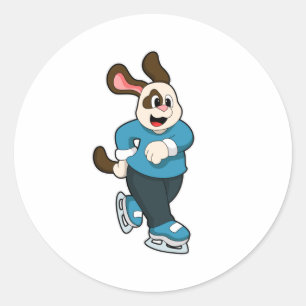 Hond bij ijsschaatsen met ijsschaatsen ronde sticker