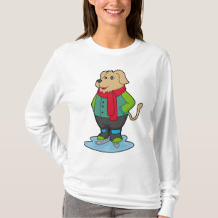 Hond bij ijsschaatsen met ijsschaatsen t-shirt