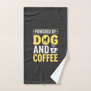 Hond Coffeeliefhebber Aangedreven Door Design Handdoek