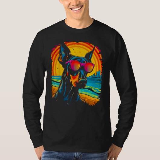 Hond Cool Dobermann Pinscher Zonnebril T-shirt (Voorkant)