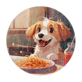 Hond eet spaghetti snijplank