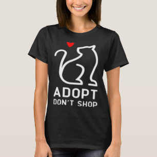 Hond en Kat Adopteren Niet Winkelen Adoptie Dieren T-shirt