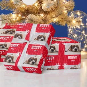 Hond Foto Sneeuwvlokken Rood Huisdier Naam Kerstmi Cadeaupapier