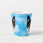 hond met lucht latte mok (Voorkant)