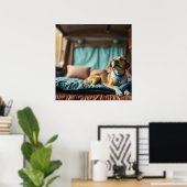Hond op Bed Poster (Thuiskantoor)