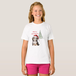 Hond zit met kerstboom op de achtergrond t-shirt