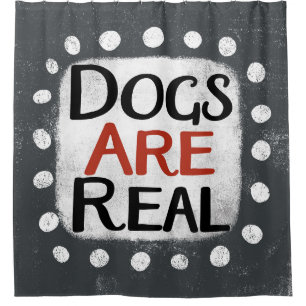 Honden zijn echte douchegordijnen