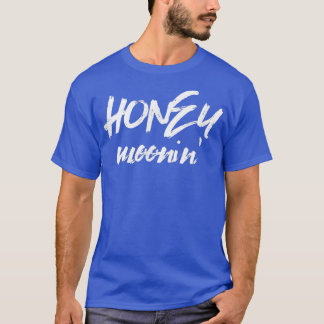Honey MooninMarried Couple Cute Honeymoon Vacation T-shirt