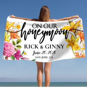 Honeymoon Gifts Personalized Asiatic Lilies Custom Strandlaken