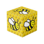 Honingbee Cartoon Kubus (Achter hoekig)