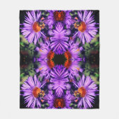Honingbij op Paarse asterbloem Abstract Fleece Deken (Voorkant)