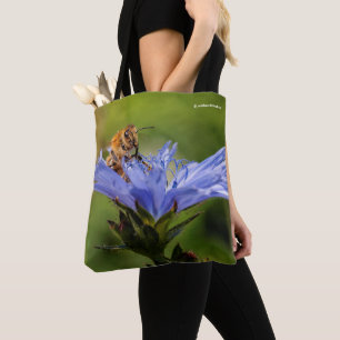 Honingbijen op de bloeiende radicchio tote bag