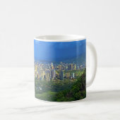 Honolulu, Hawaii Skyline #1 Mug (Devant droit)