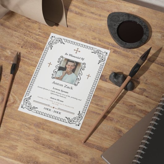 Honorer leur mémoire : Ornate Funeral Invitation