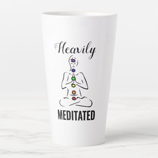 Hoog geMediteerde Chakra Meditation Latte Mok (Voorkant)