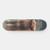 Hoogland koe kalf herfstgrasveld skateboard (Horizontaal)