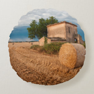 Hooibaal in veld in Provence Rond Kussen