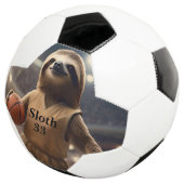 Hoops and Hangs: De Slam Dunking Luiaard, Voetbal (Drie kwart)