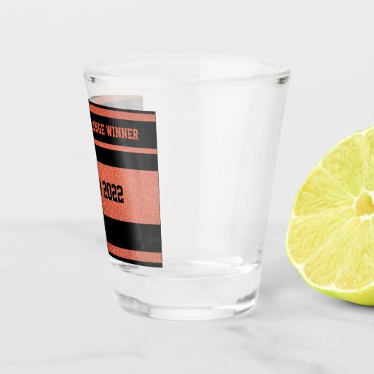 Hoops Bracket Challenge Winner Shot Glass Shot Glas (Rechts)