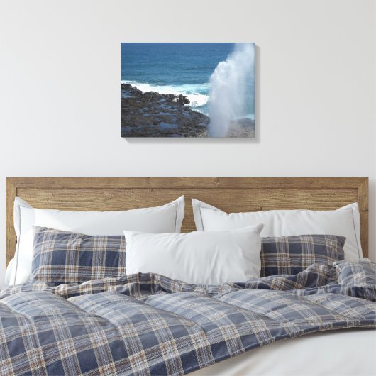 Hoorn in Kauai, Hawaii Canvas Afdruk (Insitu (Slaapkamer))