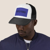 HOOTERS TRUCKER PET (In situ)