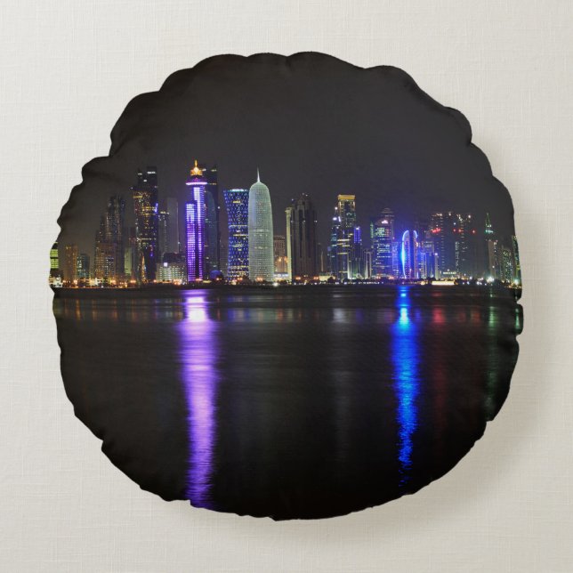 Horizon de Doha, Qatar au coussin rond de nuit (Devant)