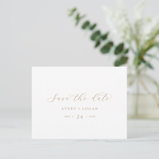 Horizontaal Elegant Gold Script Save the Date Uitnodiging Briefkaart (Staand voorkant)