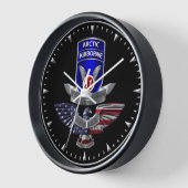 Horloge 11e division aéroportée (Angle)