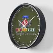 Horloge 20e brigade du génie Vétéran du Vietnam (Angle)