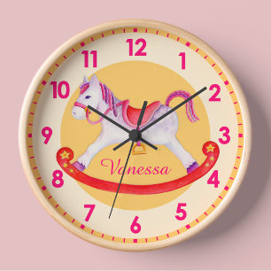 Horloge à cheval à rochers nommé enfants jaunes