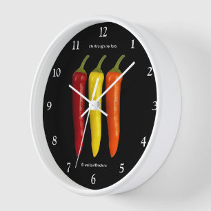 Horloge A Colorful Trio of Banana Peppers