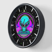 Horloge Alien extra-terrestre volant un OVNI (Angle)