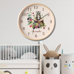 Horloge Animaux forestiers des bois<br><div class="desc">Apportez l'enchantement de la forêt dans votre maison avec notre horloge d'animaux forestiers de bois. Ornée d'illustrations charmantes de créatures boisées au milieu d'une forêt luxuriante, cette horloge ajoute une touche fantaisiste à toute pièce de votre maison. Réalisée avec précision et attention aux détails, notre horloge saisit l'esprit ludique de...</div>