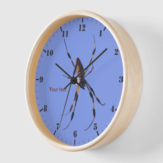 Horloge Araignée en soie dorée (Angle)