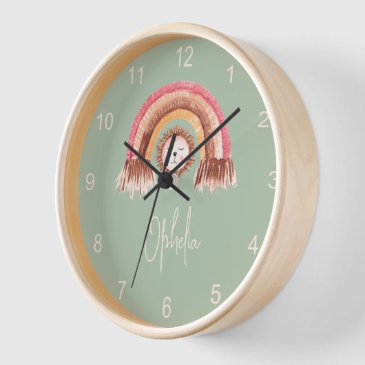 Horloge Boho Chic Rainbow Lion Nom du bébé Sage Green (Angle)