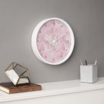 Horloge Carré Motif chic Pastel Rose Agate<br><div class="desc">Belle motif contemporaine rose pastel et marbre vert très clair. Design hipster orné, funky, moderne et fantaisiste pour les amateurs de styles artistiques, hanche, vintage rétro mod, ou abstraits de motifs géométriques numériques. Design élégant et décoré pour le décorateur intérieur artistique, la diva de mode artistique, le populaire branché, le...</div>