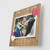 Horloge Carrée 1er Anniversaire de Mariage – Bois Rustique & Cœur (Angle)