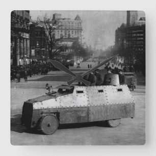 Horloge Carrée 27e March 1917 : The armoured vehicle squadron