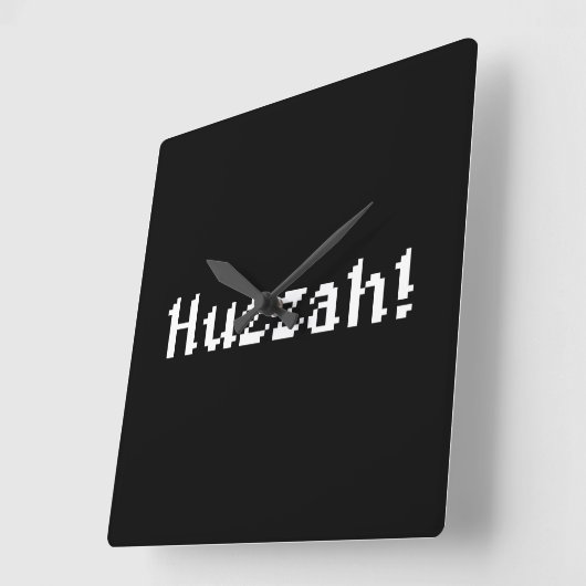 Horloge Carrée 8 Bits Huzzah ! (Angle)