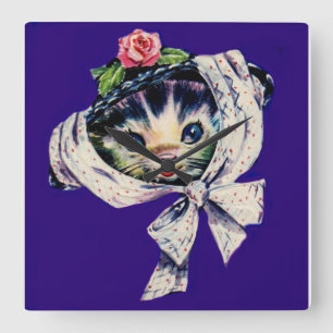 Horloge Carrée adorable chatte kitten dans un casquette chaton ki